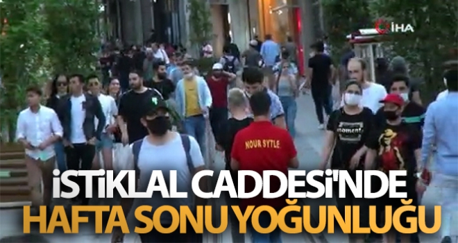 İstiklal Caddesinde hafta sonu yoğunluğu