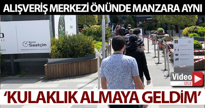 Alışveriş merkezi önünde aynı manzara
