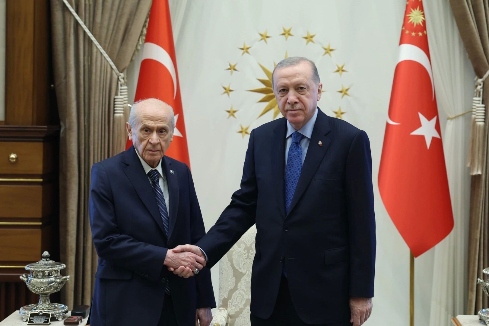 Cumhurbaşkanı Erdoğan, Bahçeliyi Külliye’de kabul etti