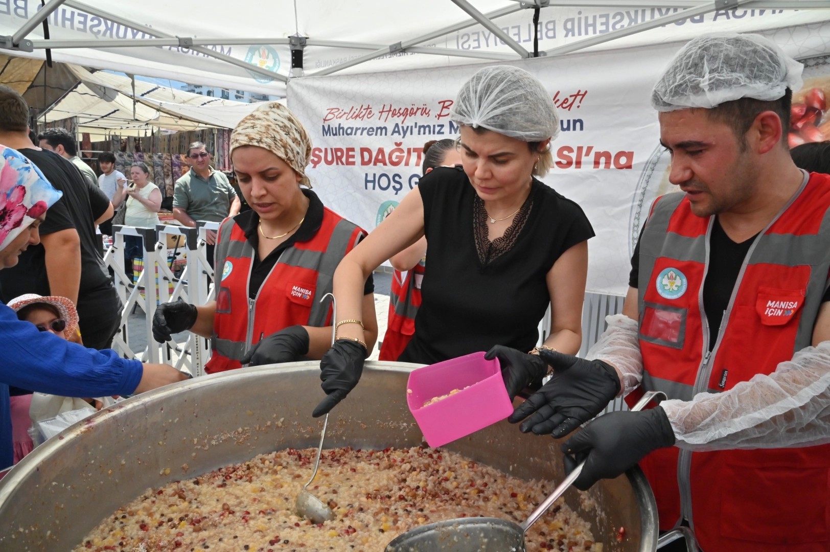 Manisa Büyükşehirden çölyak hastalarına özel aşure