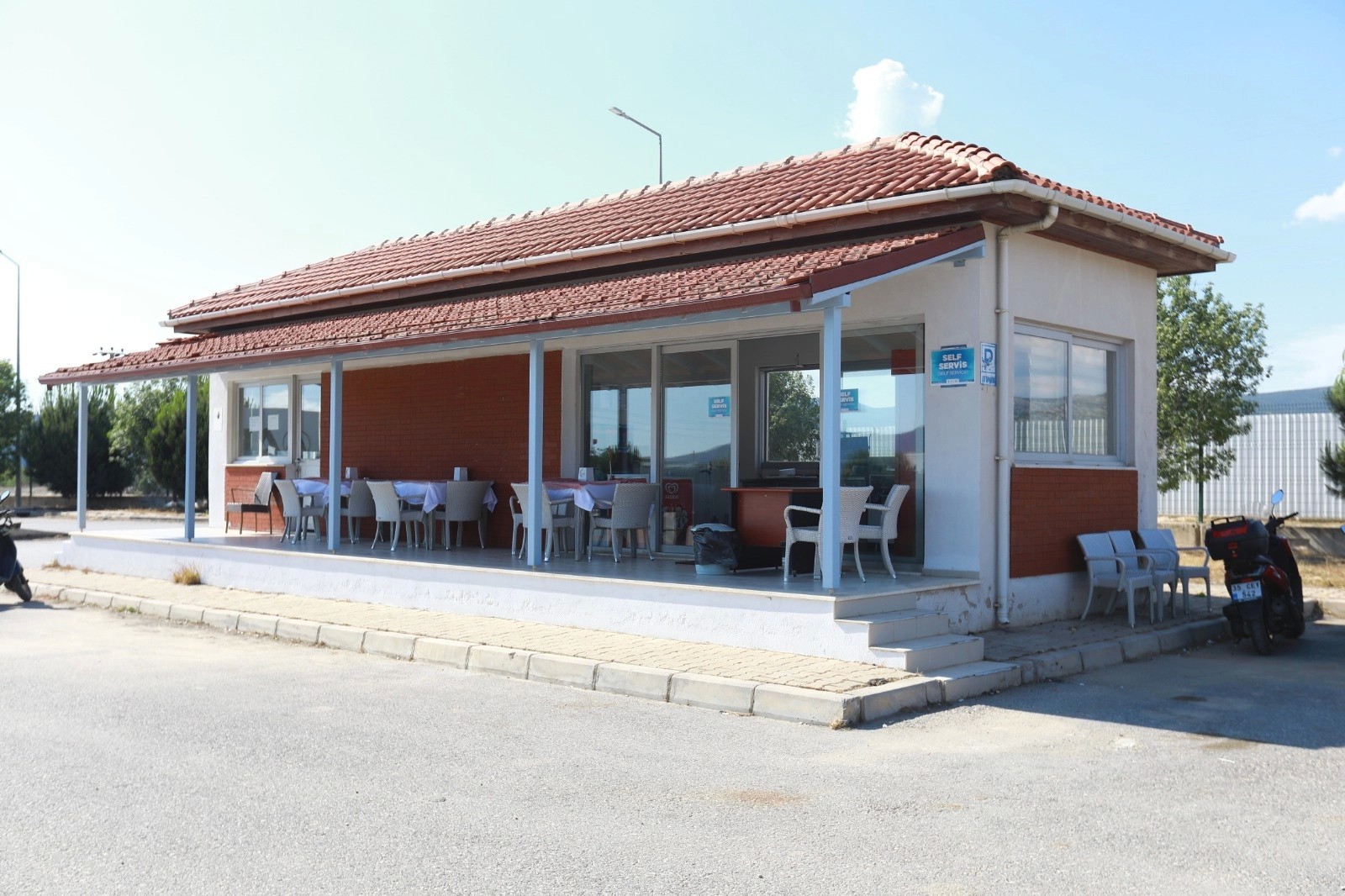 İzmir Selçukta Deppo Efes’in yeni kantini hizmette