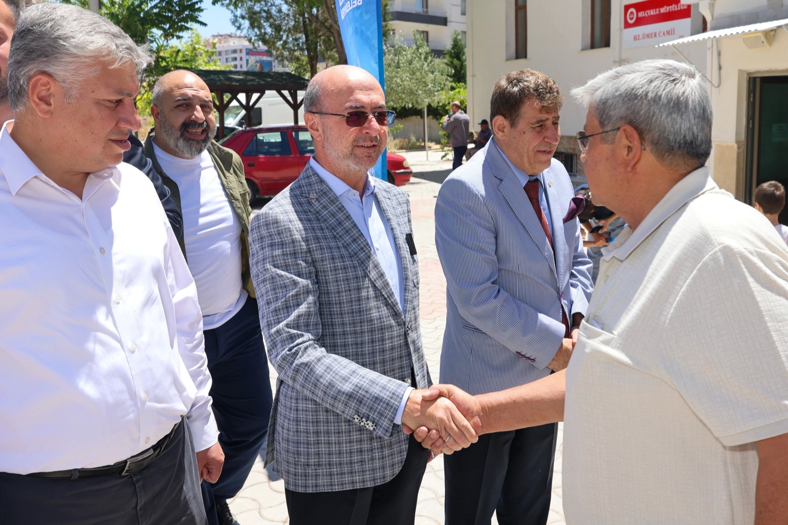 Konya Selçukluda Pekyatırmacı mahalle sakinlerini dinledi