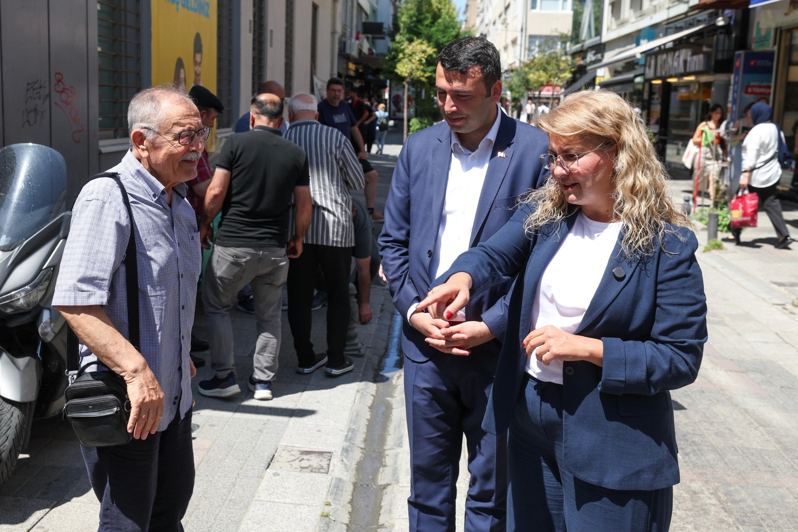 İstanbul Bakırköyün yolları yenileniyor