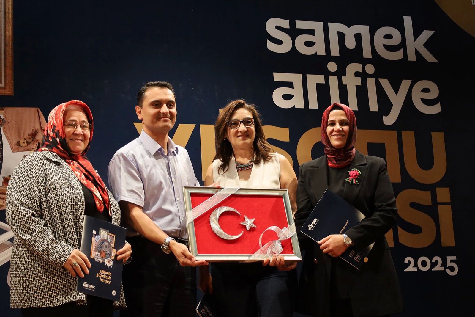 Arifiye SAMEK’te yılsonu heyecanı: Sanat ve emek bu sergide buluştu