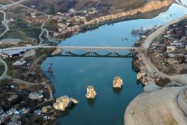Hasankeyf'te sular yükselmeye başladı