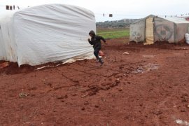 Savaşın çocukları acılarını oyun oynayarak unutmaya çalışıyor