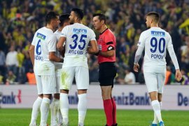 ÖZET İZLE: Fenerbahçe: 3-2 Kasımpaşa Maç Özeti ve Golleri İzle | FB Kasımpaşa Kaç Kaç Bitti?