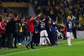 Fenerbahçe Beşiktaş maçından kareler