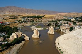 Hasankeyf'te sular yükselmeye başladı