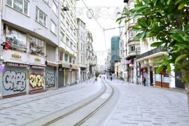 Taksim Meydanı ve İstiklal Caddesi bomboş kaldı
