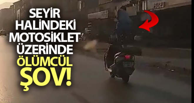 Seyir halindeki motosiklet üzerinde ölümcül şova polisten ceza