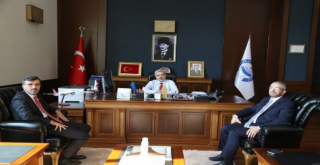 BOTAŞ yöneticileri Rektör Şahin'le görüştü